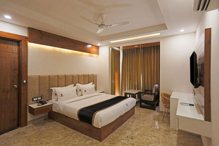 Bedroom, Hotel Cymbal-sector 31 Gurgaon, Gurgaon