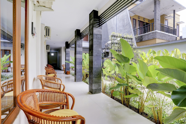 Public Area, SUPER OYO 90232 March 67 Stay, Denpasar