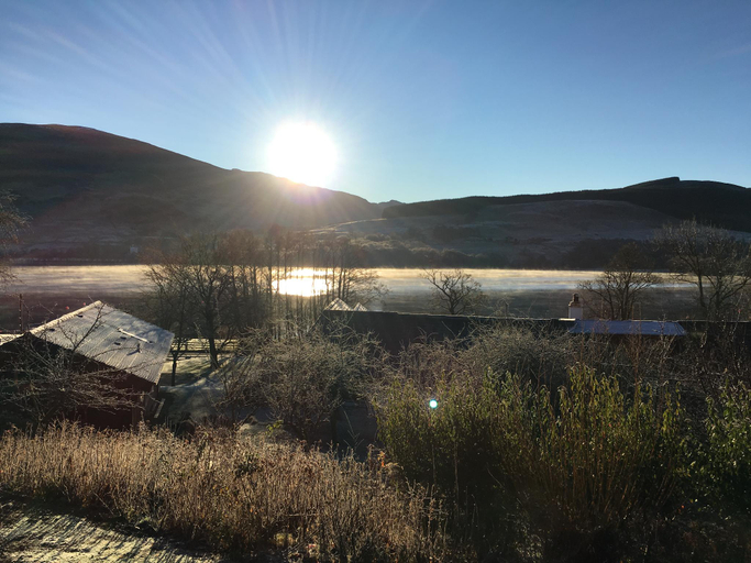 Others 3, Cosy Modern Nordic Lodge w/ Loch View & Log Burner, Perthshire and Kinross