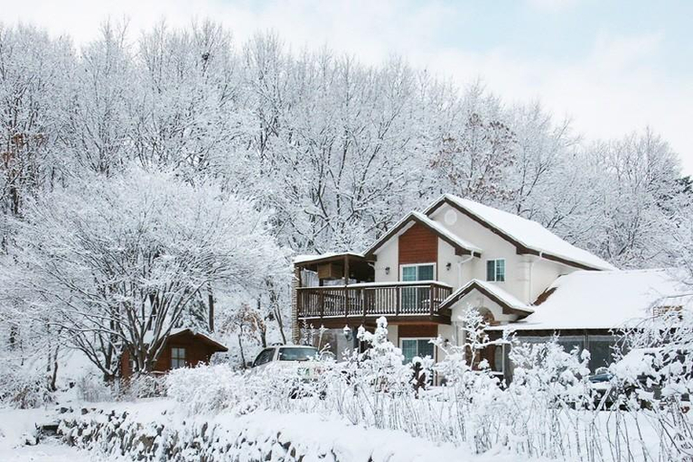Exterior & Views 3, Yongin Neutinamu Pension, Yongin
