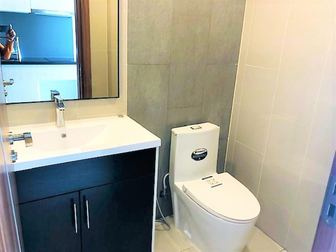 Bathroom 2, Laguna Beach 3 The Maldives - top floor studio, Pattaya