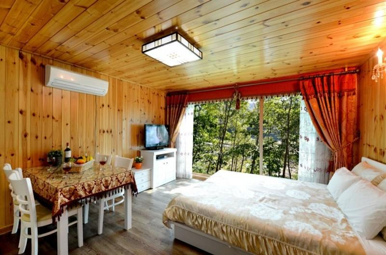 Bedroom 2, Inje Sunshine Farm Pension, Inje