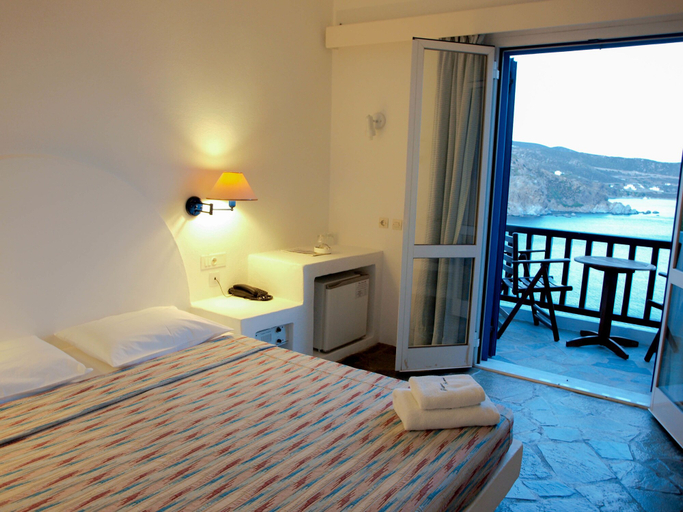 Bedroom 4, Patmos Paradise Hotel, South Aegean