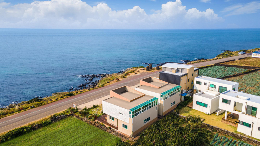 Others 3, Jeju and Pension, Seogwipo