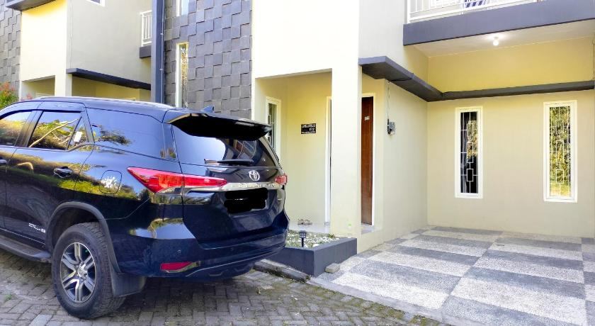 Exterior & Views 1, Villa Banyu 2 bedrooms, Batu city, Malang