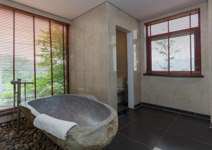 Bathroom 2, Ebino Pu Luong Resort, Bá Thước