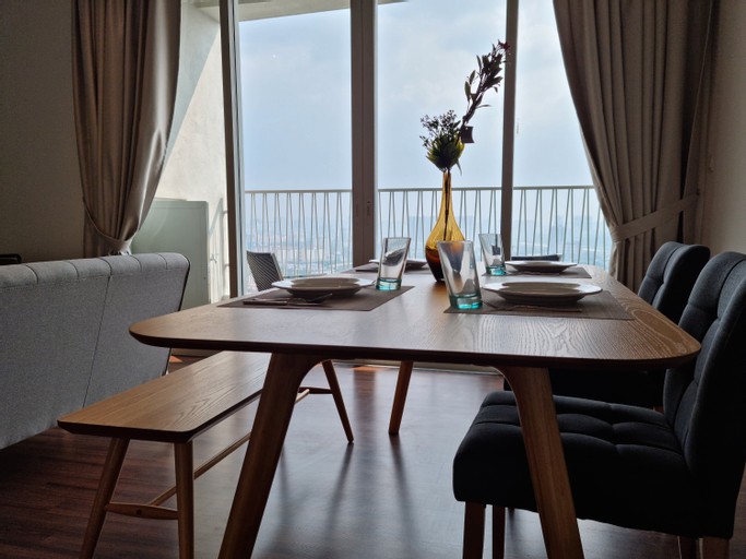 Dining Room 4