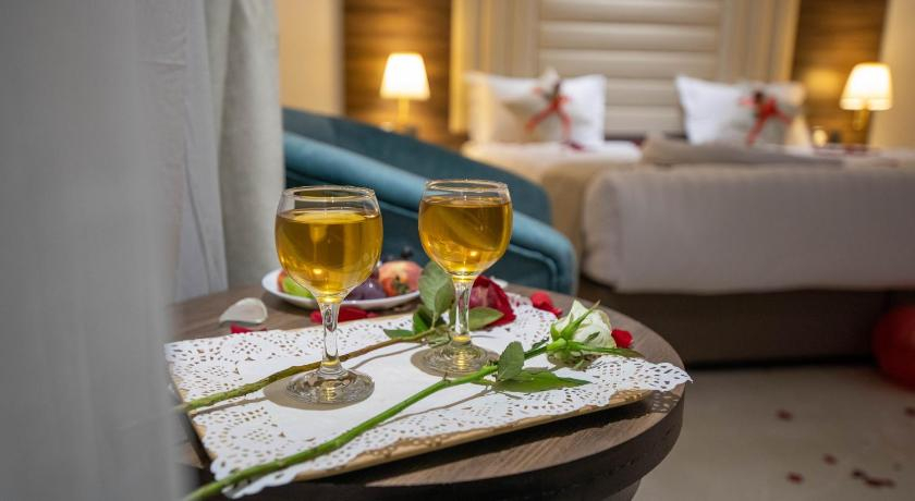 Food & Drinks 3, Laten Suites Al Nassim 3 Latin Breezes Suites, Jeddah
