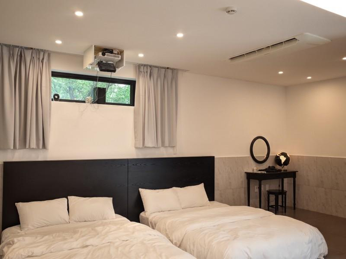 Bedroom, Yeosu boss Lipopetae Dog Pension, Yeosu