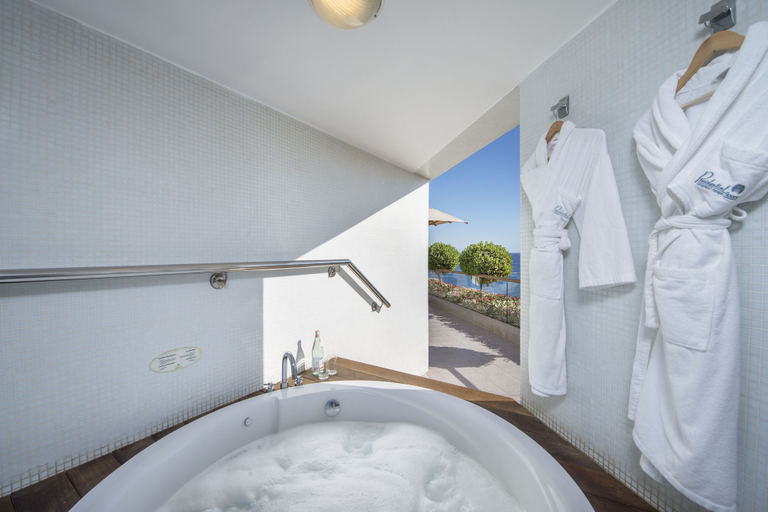 Bathroom 5, Royal Beach Eilat by Isrotel exclusive, Aqaba