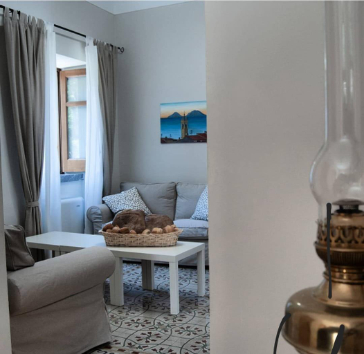 Others 5, Villa Tecla, Messina