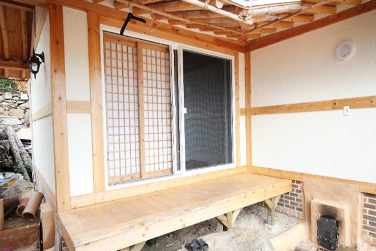 Others 3, Gurye Unjoru Makdungi Hanok Stay, Gurye