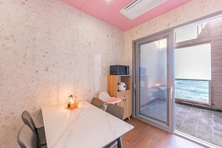 Others 3, Pohang Isesang Kids Pool Villa, Pohang