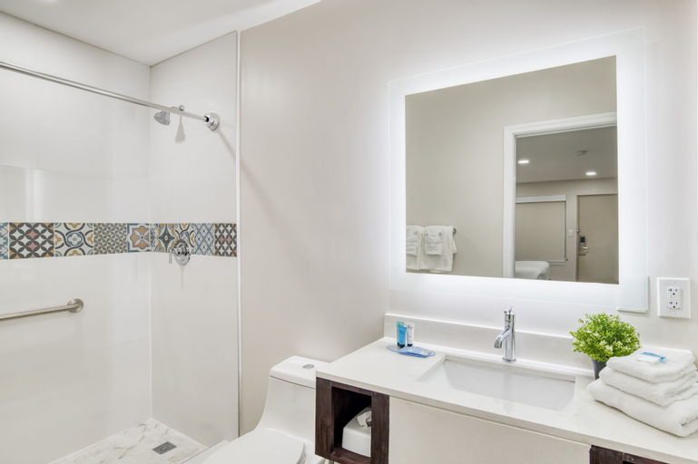 Bathroom 5