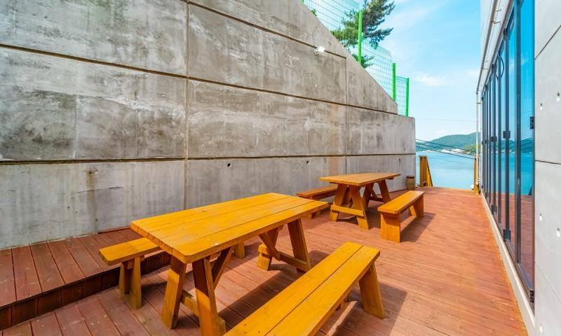 Others 4, Large Room Two beds room (Single+Single), Tongyeong