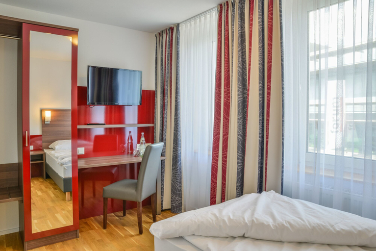 Bedroom 3, City Hotel Wetzlar, Lahn-Dill-Kreis