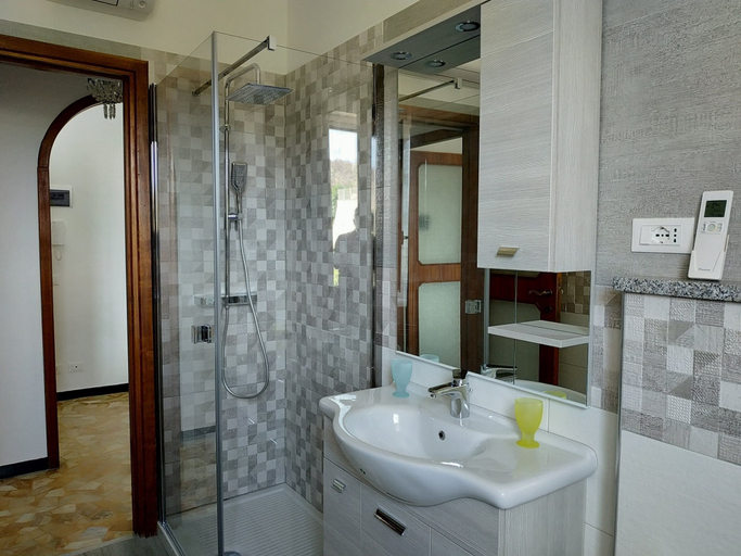 Bathroom 4, Holiday Apartment near Sea Cogoleto, Genova