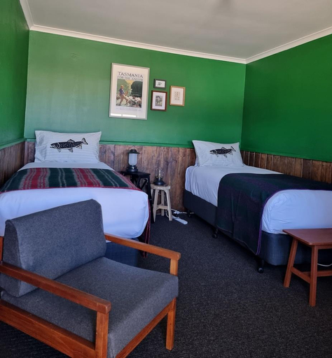 Bedroom 2, Great Lake Hotel, Central Highlands