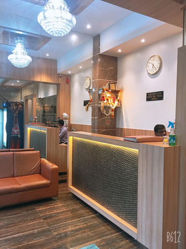 Others 4, Hotel Royal Oak, Thane