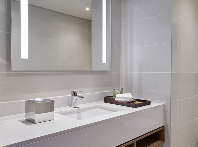 Bathroom 4, Hilton Garden Inn Gaborone, Gaborone
