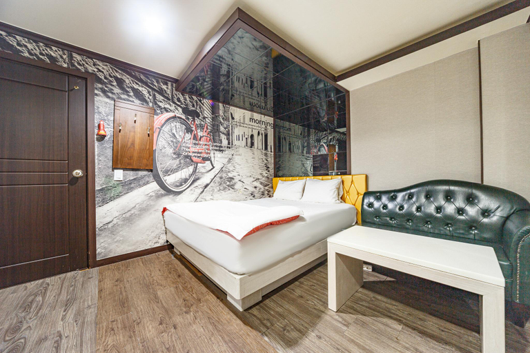 Bedroom 2, Daegu Daemyeongdong Morning, Buk