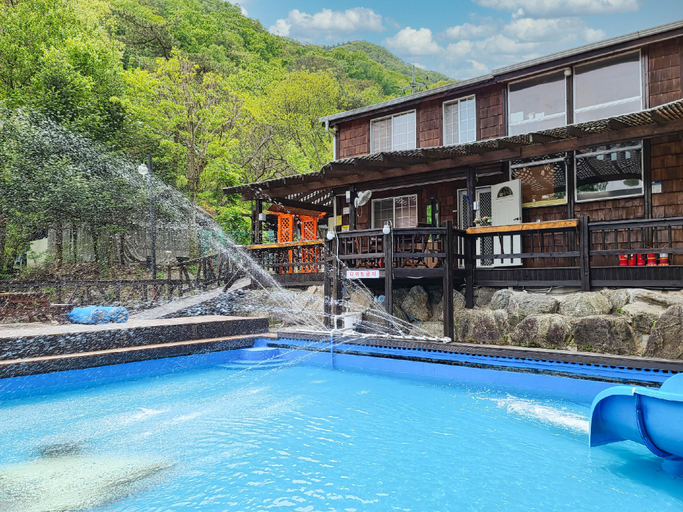 Others 2, Gapyeong Morning Pension, Gapyeong