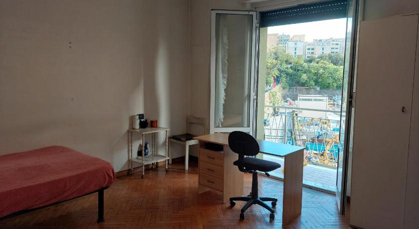 Bedroom, Bed and breakfast, Genova
