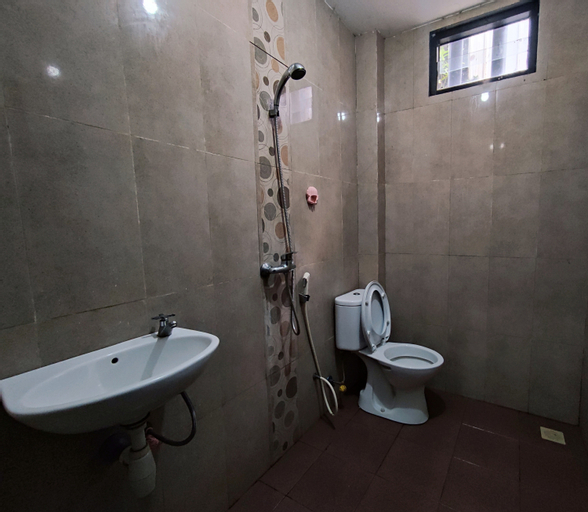 Bedroom 4, Hotel Rayyan Syariah Dekat Bandara Juanda Internasional T2, Surabaya