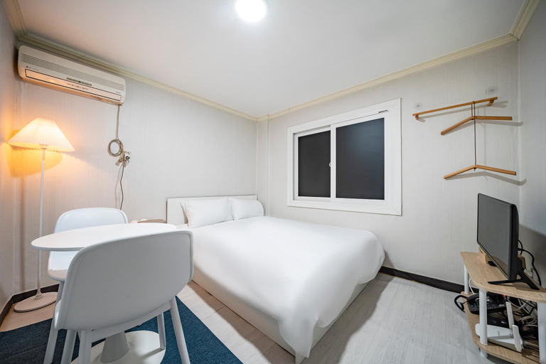 4, Hotel Dongseong-ro, Daegu 100°C, Buk