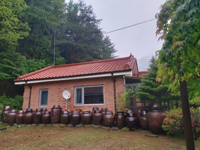 Others 3, Inje Juhongsanjang Pension, Inje