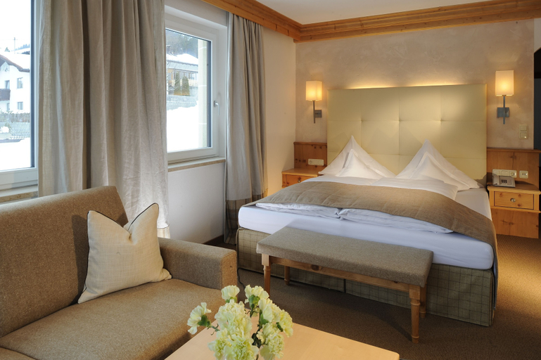 Bedroom 3, Hotel Gridlon, Landeck