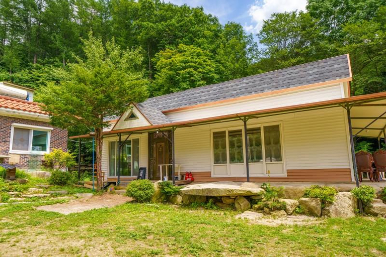 Exterior & Views 1, Hwacheon Observatory Stargazing Mountain Garden Pension, Cheorwon