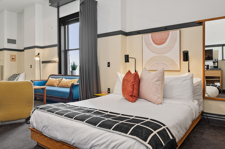 Bedroom 3, The Maverick by Kasa, Allegheny