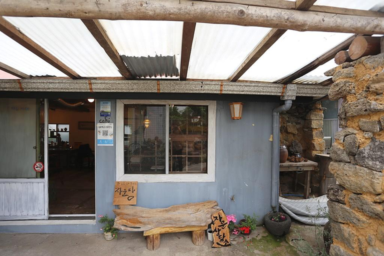 Exterior & Views 1, Jeju Jaun Guesthouse, Seogwipo
