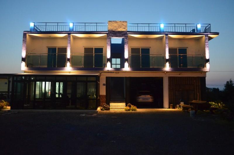 2, Jejudo Rainbow Pension, Jeju