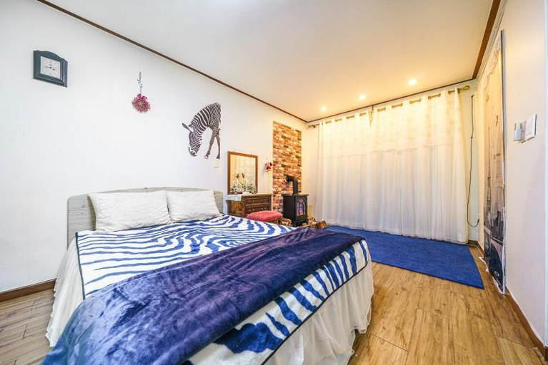 Bedroom, Pyeongchang Gilson story pension, Pyeongchang
