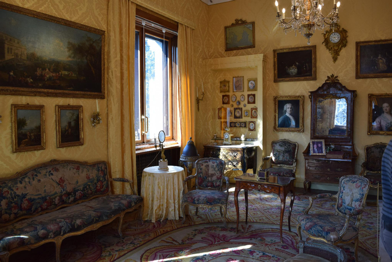 Nearby Landmark 5, Luxury 4 bedrooms apartments Close to Duomo, Milano