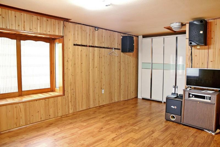 Others 4, Seogwiopo Semi House Pension, Seogwipo