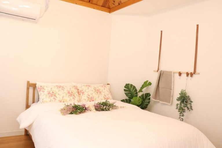 Bedroom 5, Taean (Anmyeondo) Blue Garden Pension, Taean