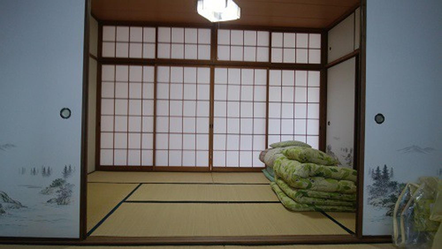 Others 3, Guest House Marin, Higashikagawa