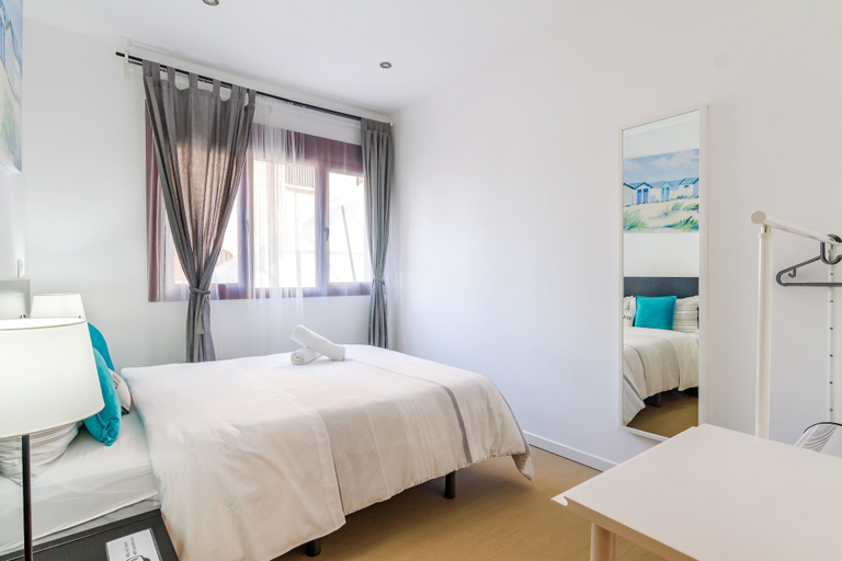 Bedroom 4, AYZ Javier Cabrini - Auto check-in property, Madrid