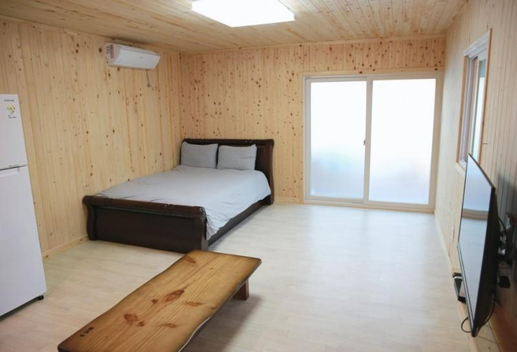 Bedroom 2, B&B Pension between Damyang Bamboo Forest, Damyang