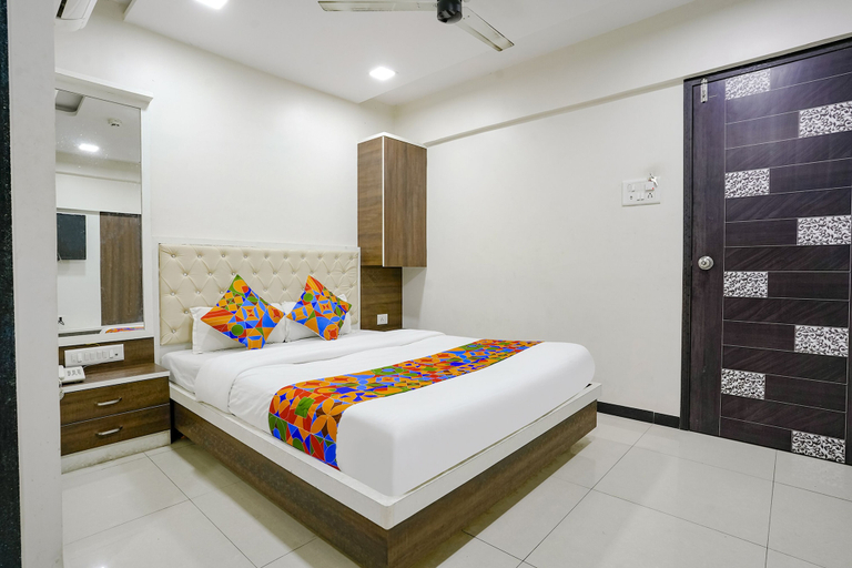 Bedroom 1, Fabexpress Rajmahal, Thane
