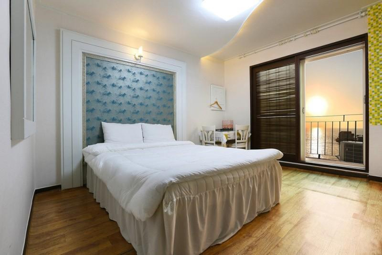 Bedroom 2, Buan Sanbada Pension, Buan