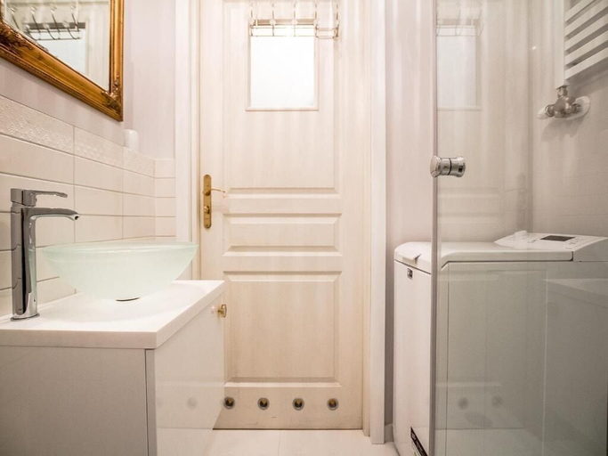 Bathroom, Apartment Skawińska A4You, Kraków City