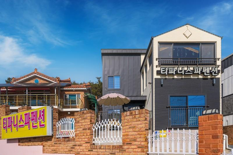 Others 3, Namhae Tiffany Pension, Namhae