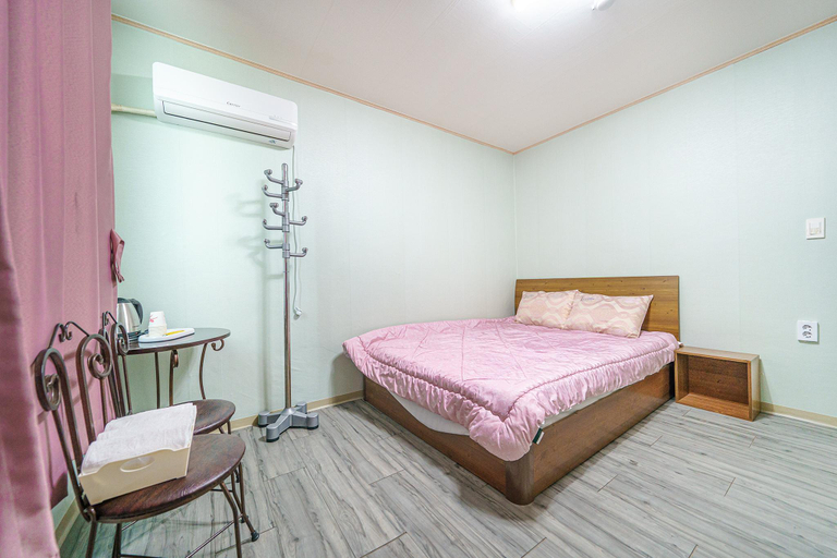 Bedroom 3, Hongcheon Castle Motel (Ocean World), Chuncheon