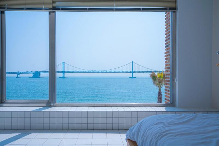 Others 1, Busan Playa Pension, Suyeong