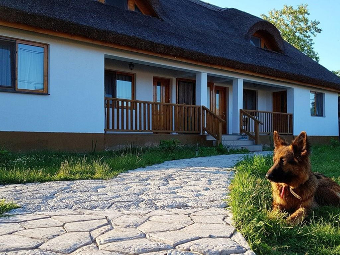 Others 3, Căsuța cu Stuf, Sfantu Gheorghe