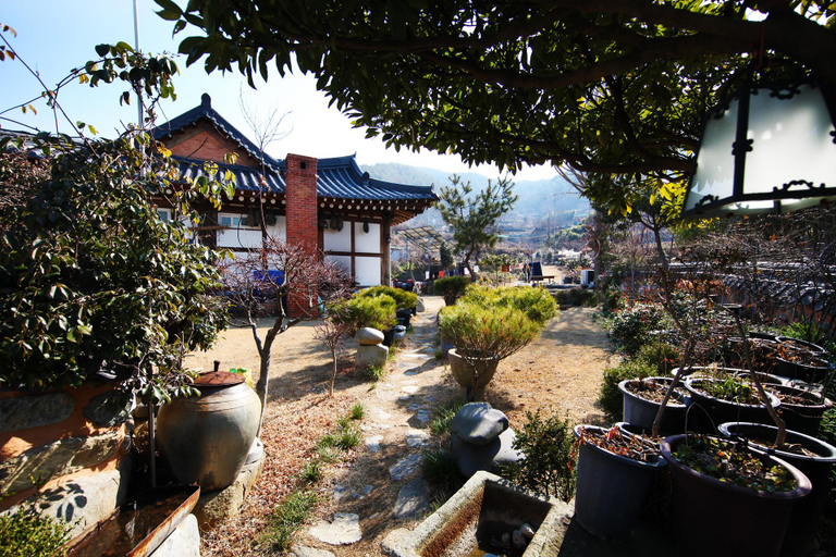 Others 1, yeosunoeulhanogpensyeon, Yeosu